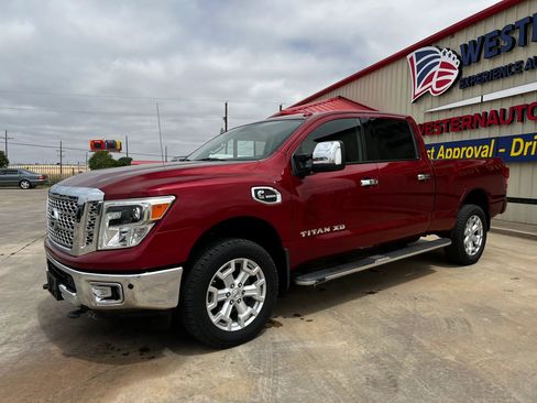 Used 2017 Nissan Titan SL AWD/4WD image 1
