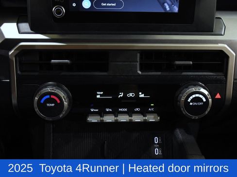 Used 2025 Toyota 4Runner SR5 AWD/4WD image 20