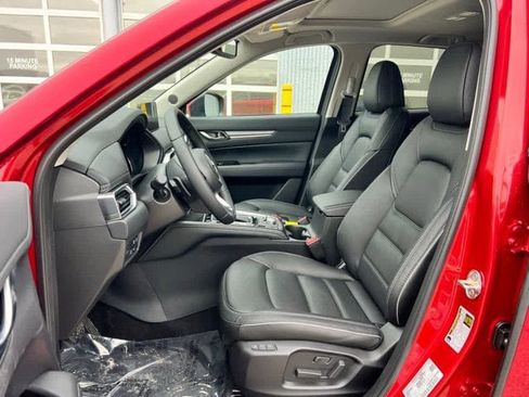 New 2025 MAZDA CX-5 AWD 2.5 S w/ Premium Plus Pkg image 12