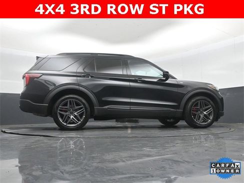 Used 2025 Ford Explorer ST-Line w/ ST-Line Street Pack image 38