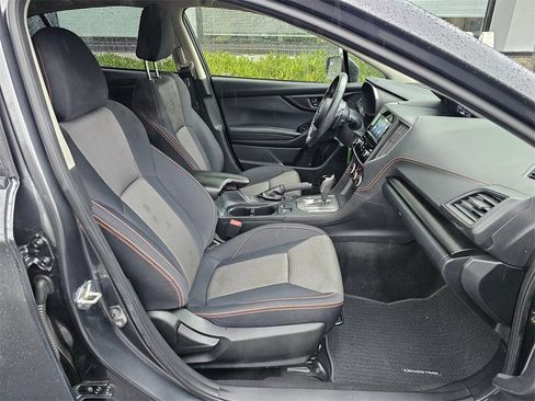 Used 2023 Subaru Crosstrek 2.0i Premium w/ Popular Package #3 image 11