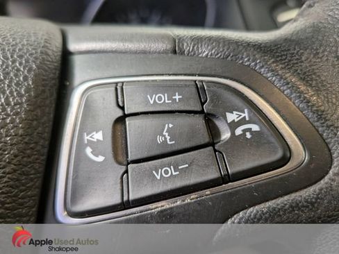 Used 2015 Ford Focus SE w/ SE Cold Weather Package FWD image 24