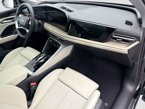 Used 2025 Audi Q5 Premium Plus image 17