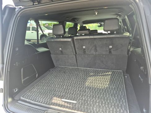 Used 2024 Jeep Wagoneer L Series II w/ Flexible Seating Group image 11