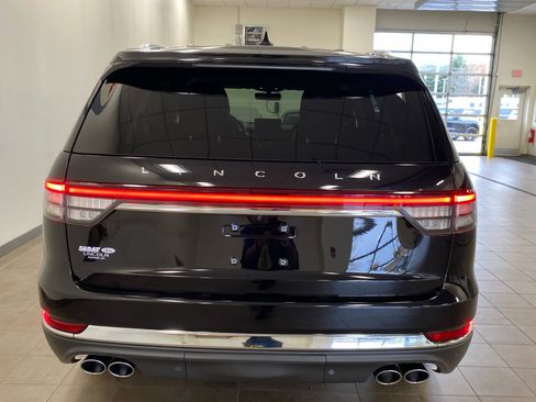 Used 2023 Lincoln Aviator Reserve w/ Equipment Group 201A image 6