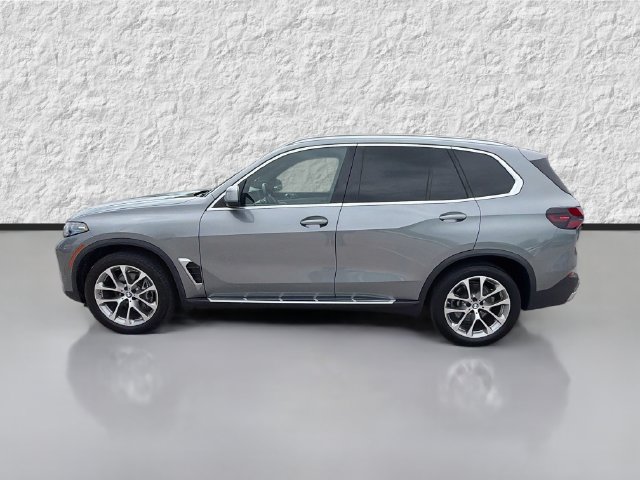Used 2025 BMW X5 xDrive40i AWD/4WD image 6