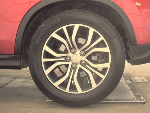 Used 2019 Mitsubishi Outlander Sport LE image 12