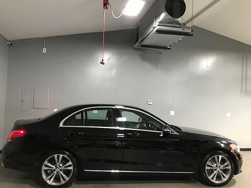 Used 2016 Mercedes-Benz C 300 Sedan image 2