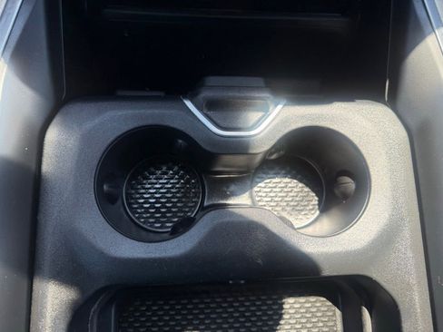 Used 2019 RAM 1500 Laramie AWD/4WD image 26