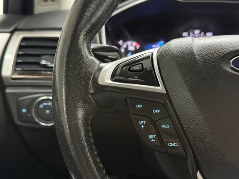 Used 2016 Ford Fusion SE w/ Equipment Group 202A image 11