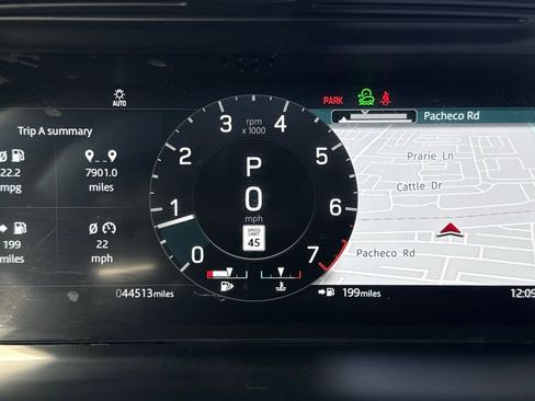 Used 2022 Land Rover Discovery Sport SE R-Dynamic image 32