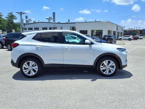 Used 2025 Buick Encore GX Preferred FWD image 29