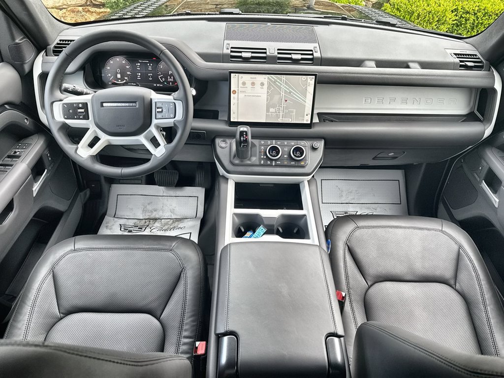 Certified 2025 Land Rover Defender 130 X-Dynamic SE AWD/4WD image 12