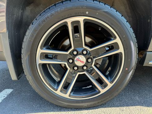 Used 2015 GMC Yukon XL Denali w/ Open Road Package image 14