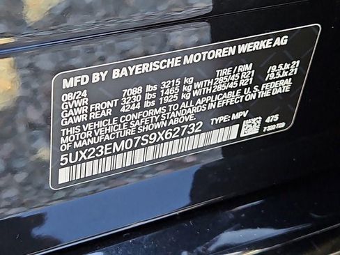 Used 2025 BMW X7 xDrive40i w/ Premium Package image 28