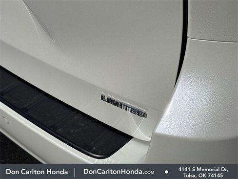 Used 2020 Toyota Sienna Limited Premium image 7