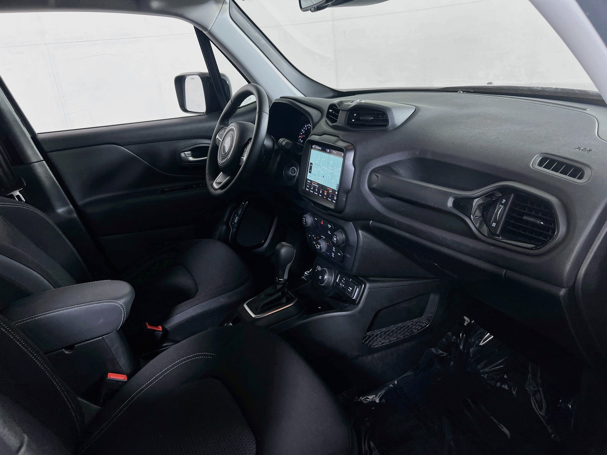 Used 2023 Jeep Renegade Altitude w/ Convenience Group I AWD/4WD image 28