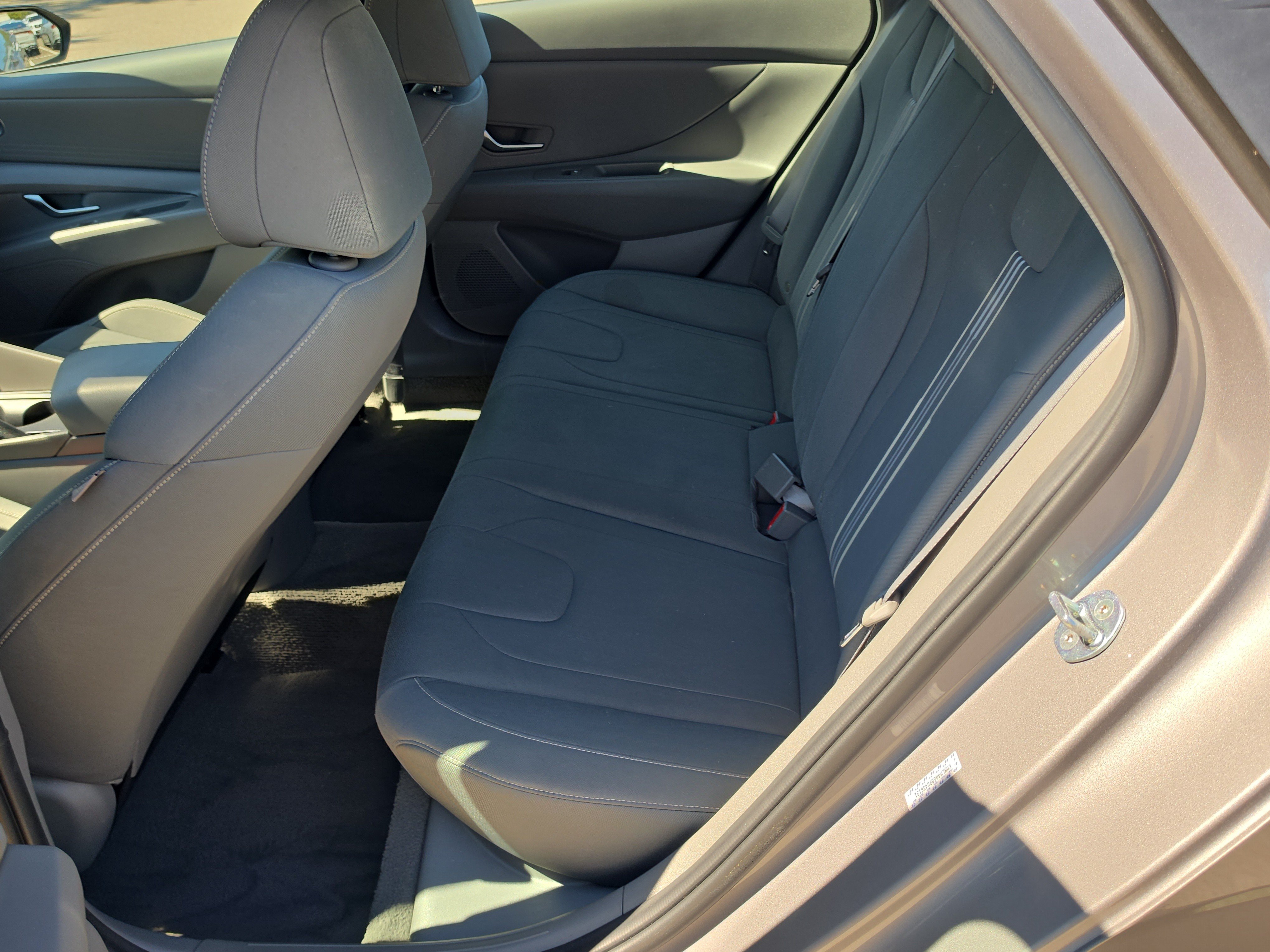 Used 2023 Hyundai Elantra SEL FWD image 16