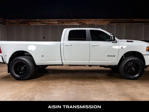 Used 2024 RAM 3500 Lone Star w/ Sport Appearance Package image 11