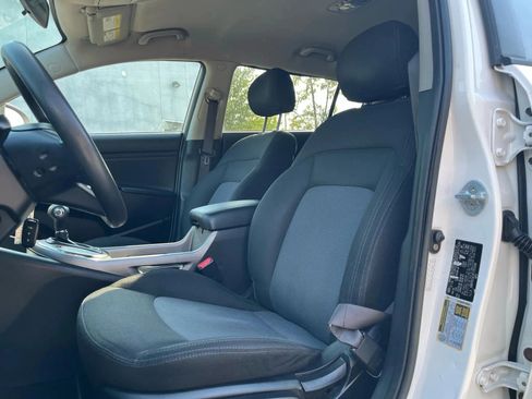 Used 2015 Kia Sportage LX AWD/4WD image 11