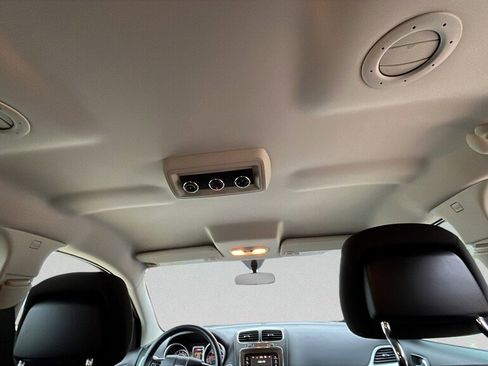 Used 2012 Dodge Journey SXT w/ Flexible Seating Group image 20