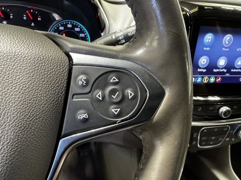 Used 2020 Chevrolet Traverse LT w/ Driver Confidence II Package image 16