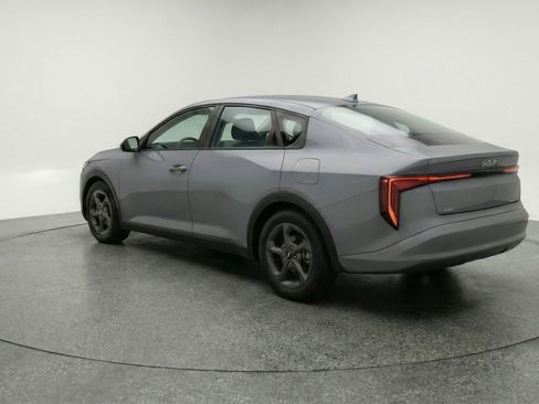 Used 2025 Kia K4 FWD image 6