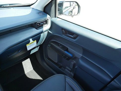 New 2025 Ford Maverick Lobo image 23