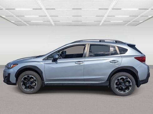 Used 2023 Subaru Crosstrek 2.0i Premium image 2