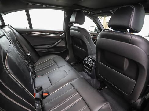 Used 2017 BMW 530i xDrive AWD/4WD image 26