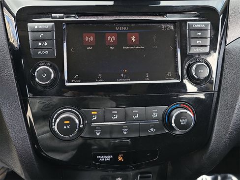 Used 2021 Nissan Rogue Sport S image 20