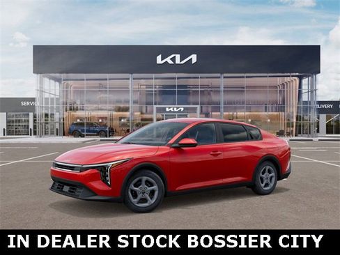 New 2025 Kia K4 LXS image 3