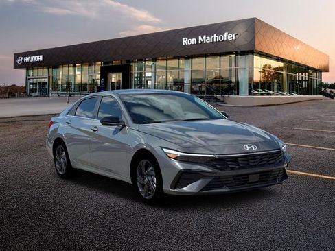 New 2026 Hyundai Elantra SEL Sport Premium FWD image 11