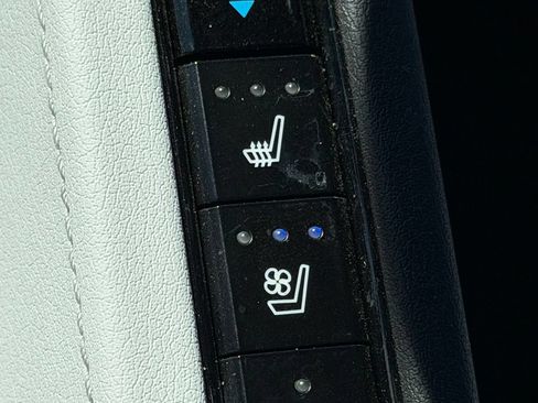 Used 2025 Chevrolet Corvette Stingray Preferred Conv w/ 2LT RWD image 20