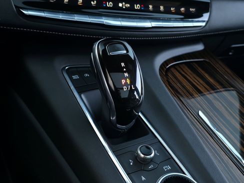 Used 2021 Cadillac Escalade Premium Luxury w/ Driver Assist Tech Package image 27