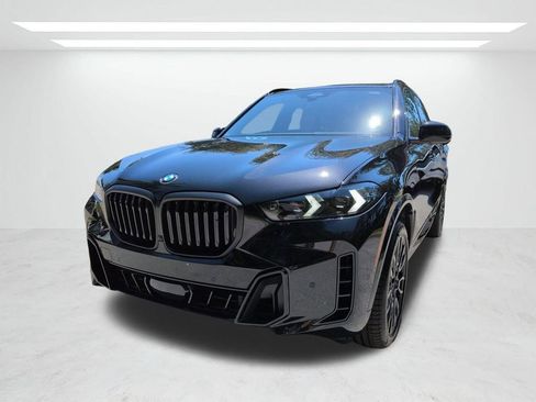 New 2026 BMW X5 xDrive40i w/ M Sport Package AWD/4WD image 8