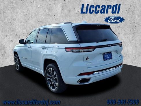 Used 2022 Jeep Grand Cherokee Overland w/ Luxury Tech Group IV image 4