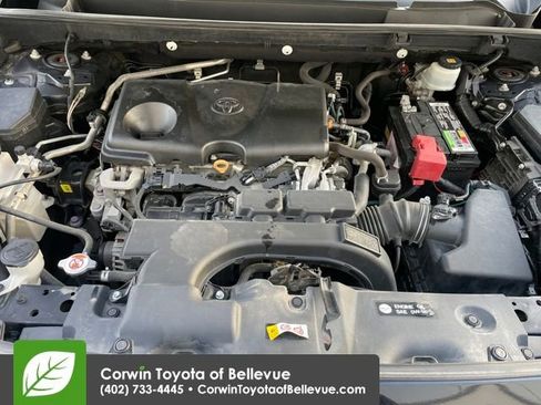Used 2019 Toyota RAV4 XLE Premium image 21