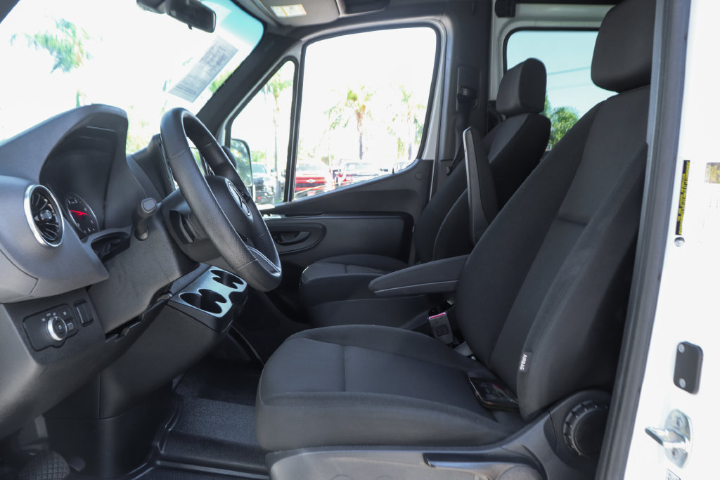 Used 2026 Mercedes-Benz Sprinter 2500 image 22
