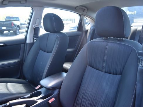 Used 2018 Nissan Sentra SV w/ Premium Package (P01) FWD image 13