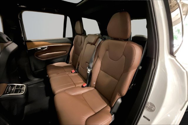 Certified 2024 Volvo XC90 B5 Plus w/ Protection Package Premier AWD/4WD image 29