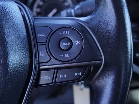 Used 2024 Toyota Camry SE FWD image 17