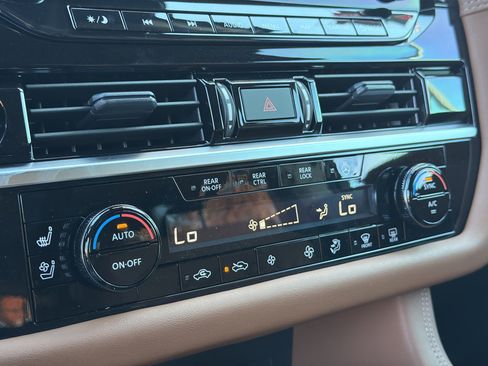 New 2025 Nissan Pathfinder Platinum image 27