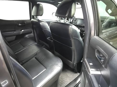 Used 2022 Toyota Tacoma TRD Pro image 17