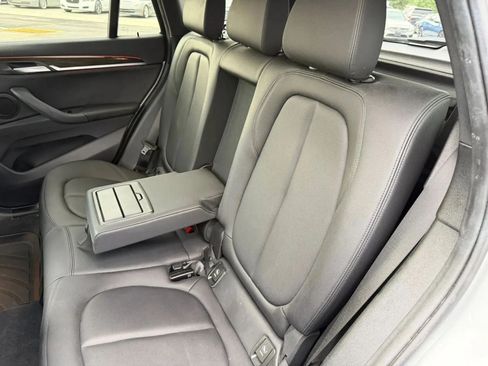 Used 2018 BMW X1 sDrive28i w/ Convenience Package FWD image 9