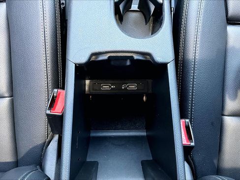 Used 2019 Mercedes-Benz CLA 250 image 35