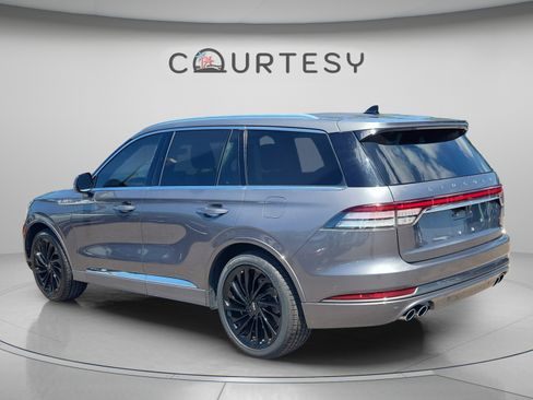 Used 2022 Lincoln Aviator Reserve w/ Equipment Group 201A RWD image 3