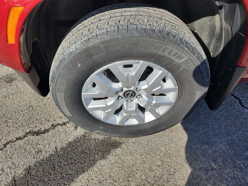 Certified 2023 Nissan Frontier SV w/ Technology Package image 35