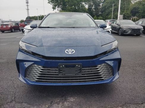 New 2026 Toyota Camry Hybrid AWD/4WD image 13