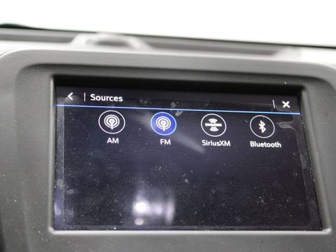 Used 2023 Chevrolet Equinox LT image 41